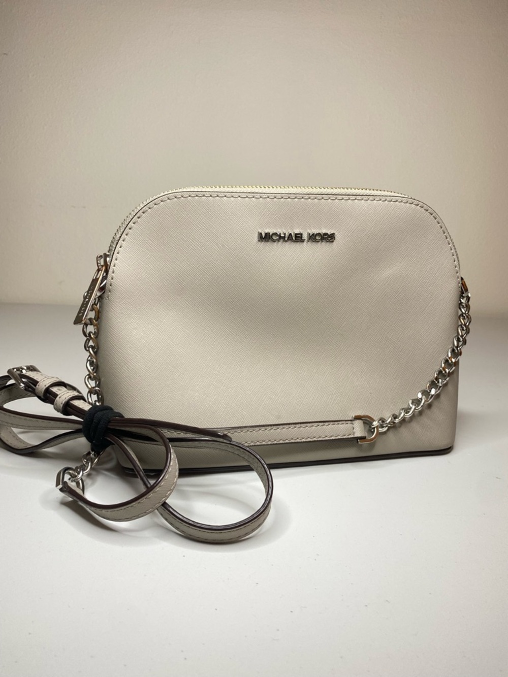 Michael Kors Small Bucket Crossbody Bag Purse Chain Accent Taupe Gray
